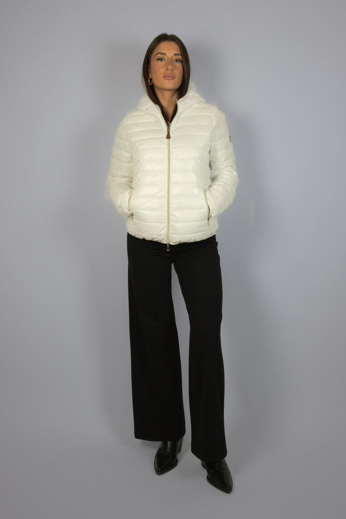 Piumino leggero bianco con cappuccio PK14010 OFF WHITE EGG FAMILY 