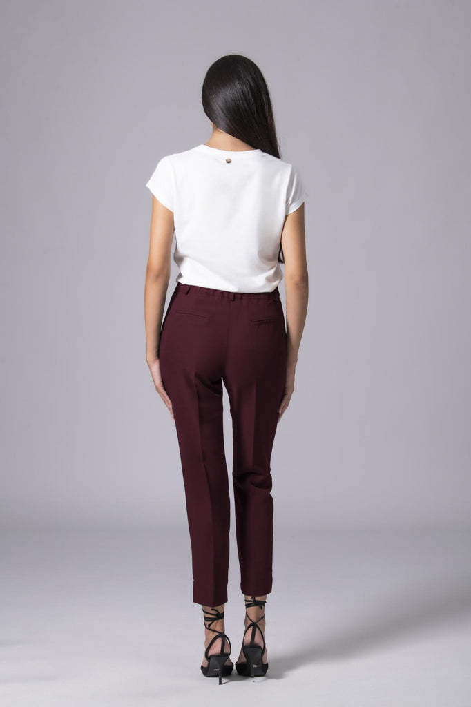 F121/24BORDEAUX EGG FAMILY