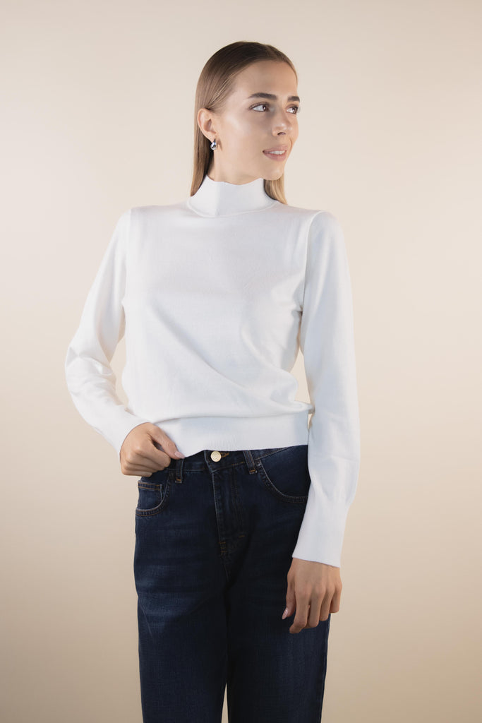 Maglia bianco latte in viscosa mezzo collo PK20021 LATTE EGG FAMILY 