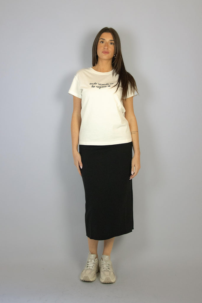 T-shirt con ricamo "Anche secondo me ho ragione io" RAGIONE PANNA EGG FAMILY 