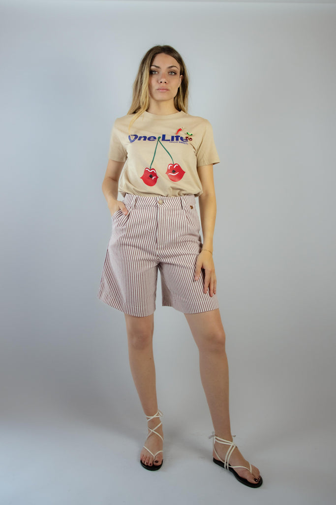 T-shirt beige in cotone con stampa ciliegie e spille ONE LIFE CILIEGE BEIGE EGG FAMILY 