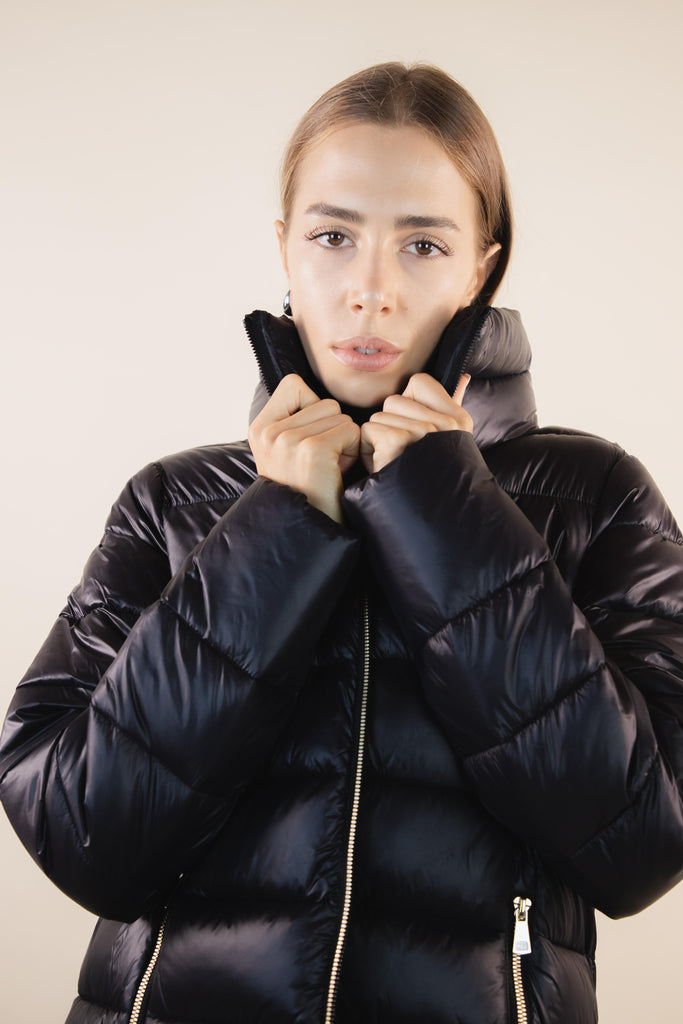 Piumino Nero PK24009 NERO EGG FAMILY 