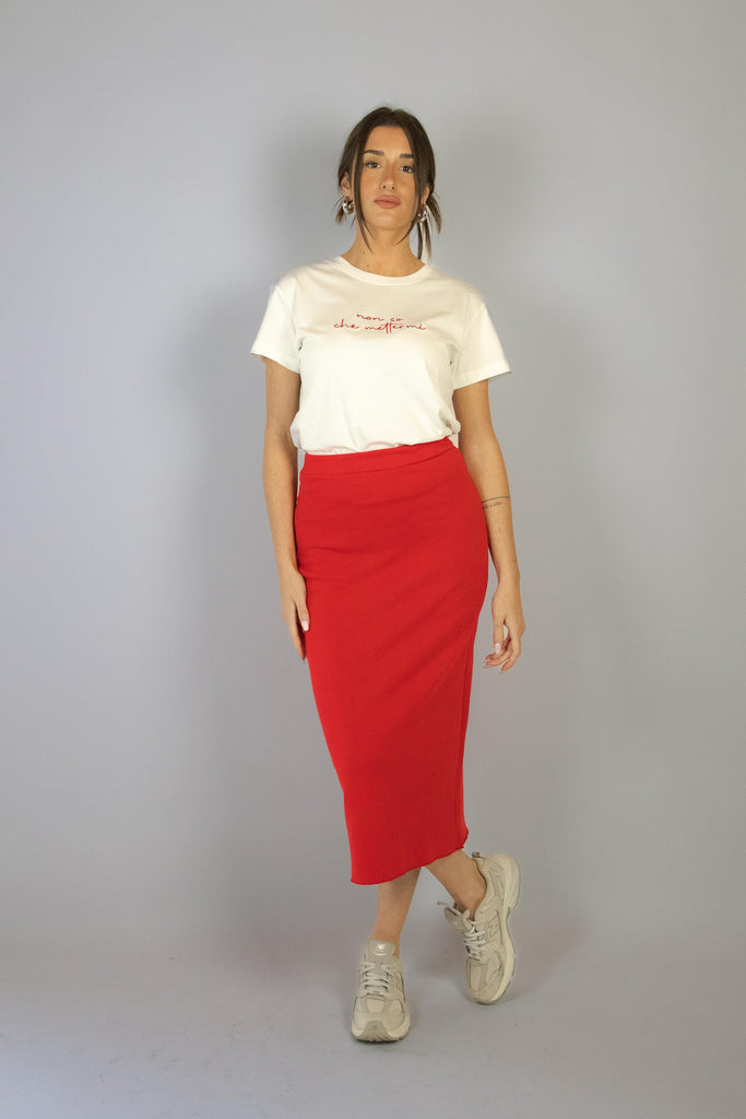 T-shirt con ricamo " Non so che mettermi" METTERMI PANNA EGG FAMILY 