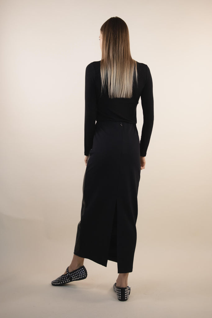 Gonna longuette nera in ecopella e punto milano H329/38 NERO EGG FAMILY 