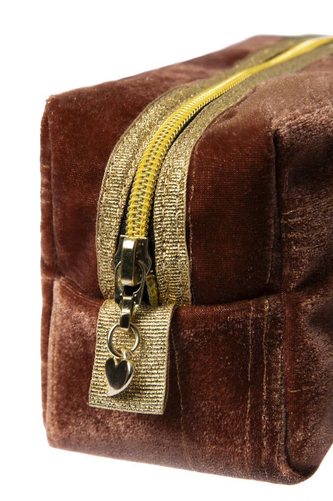 POCHETTE EGGMARRONE EGG FAMILY