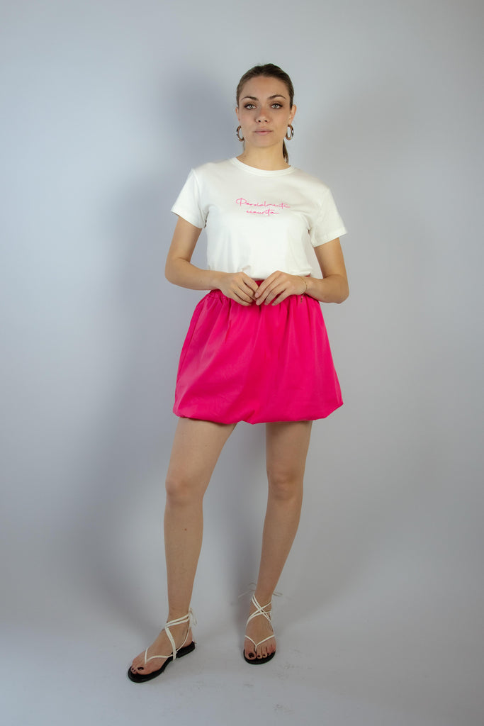 T-shirt bianca con ricamo rosa Parzialmente esaurita RK1714 PANNA EGG FAMILY 