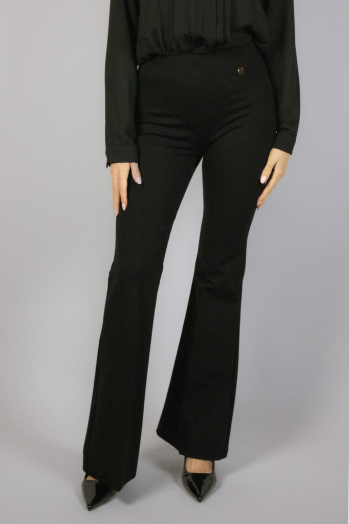 Il pantalone in punto Milano flare Jennifer JENNIFER T16 NERO EGG FAMILY 