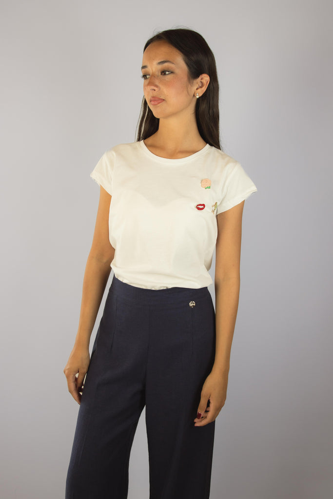 T-shirt bianca con spille smaltate - bocca T-SHIRT SPILLA SPILLA BOCCA EGG FAMILY 