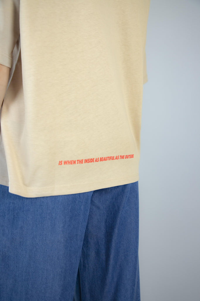 T-shirt beige con stampa e scritta Elegance ELEGANCE BEIGE EGG FAMILY 